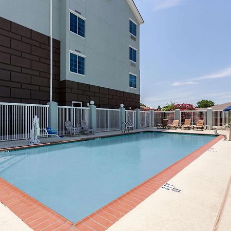 Comfort Suites New Orleans East Exterior foto